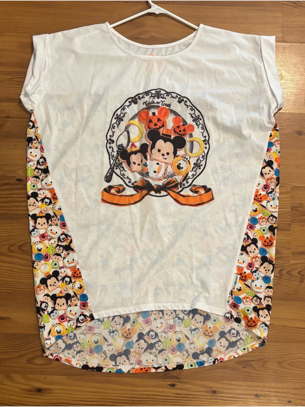 Disney Tsum Tsum Hong Kong Disneyland Parks Halloween Panel High Low Shirt XL